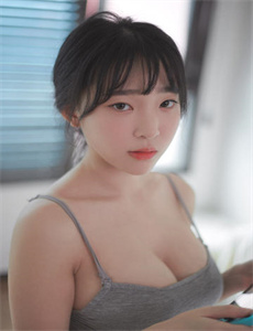 《动漫艹逼视频》