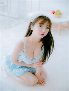 《撕开她的衣服撕光版》